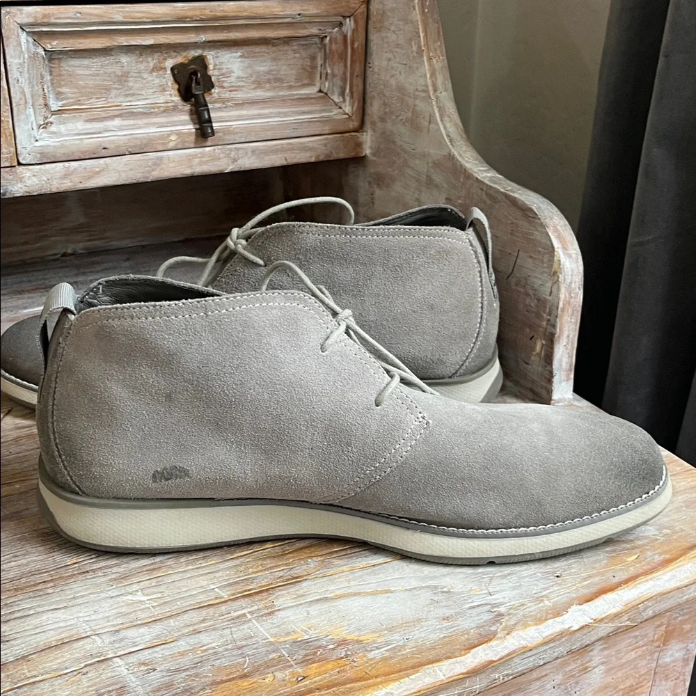 🩶 Johnnie-O Chill Chukka 2.0 Grey Suede Size 11.5 Leather Winter Casual Boots